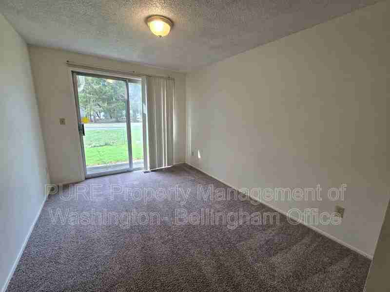 3366 Cherrywood Ave - Photo 5 of 19