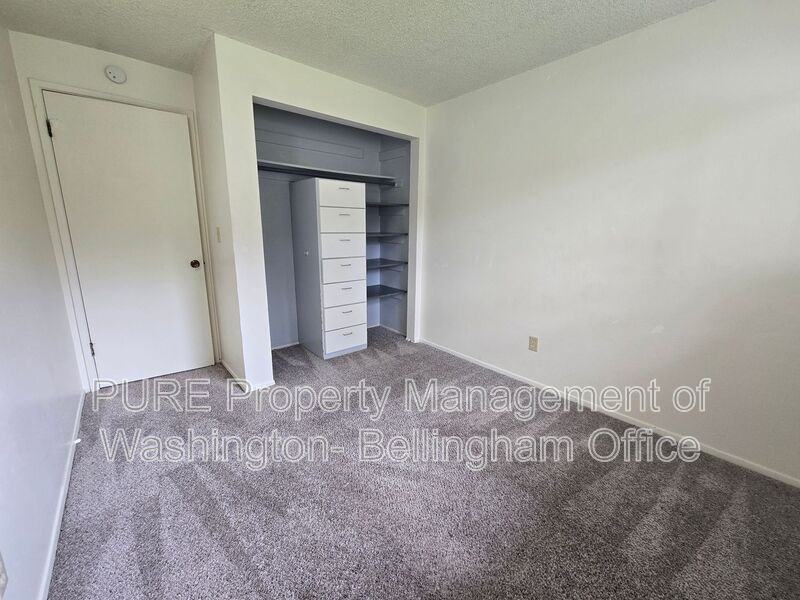 3366 Cherrywood Ave - Photo 7 of 19