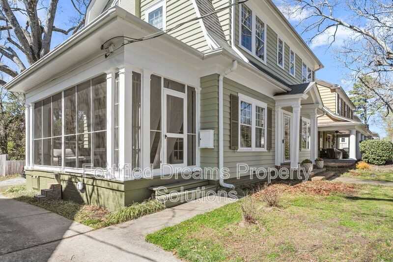 915 N Eugene St - Photo 2 of 40