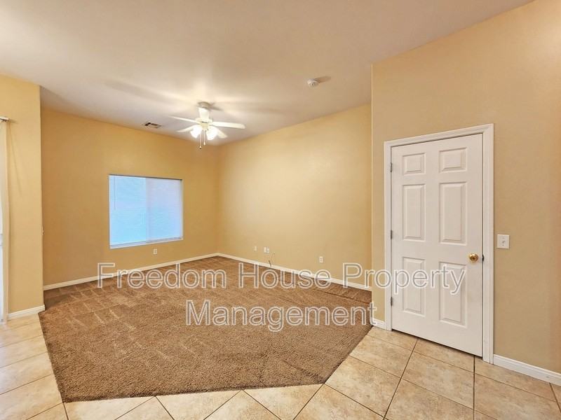 1421 Star Rd #4 - Photo 7 of 46