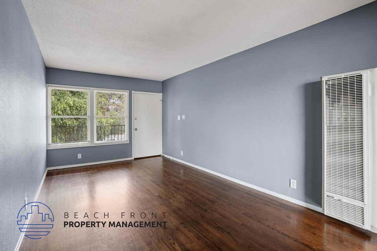 3828 Carolina St. - Photo 4 of 16