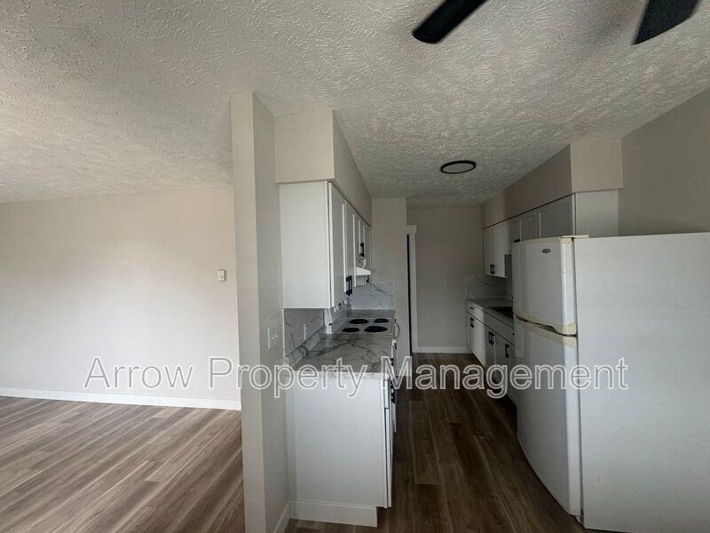 610 S 7th St - Photo 3 of 6