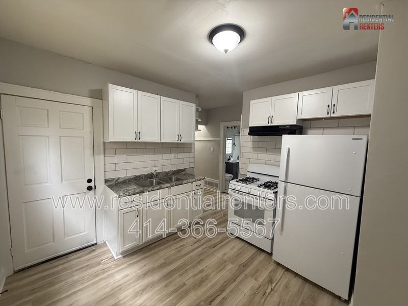 2724 N Palmer St - Photo 5 of 11