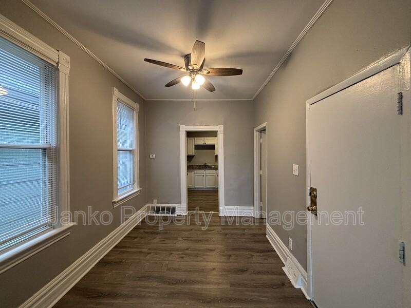 7636 S Drexel Ave #2 - Photo 5 of 8