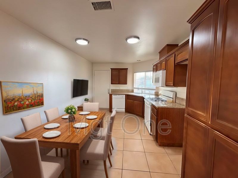 1498 Olivecrest Way - Photo 3 of 19