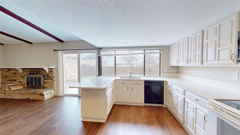 4416 Augusta St - Photo 4 of 25