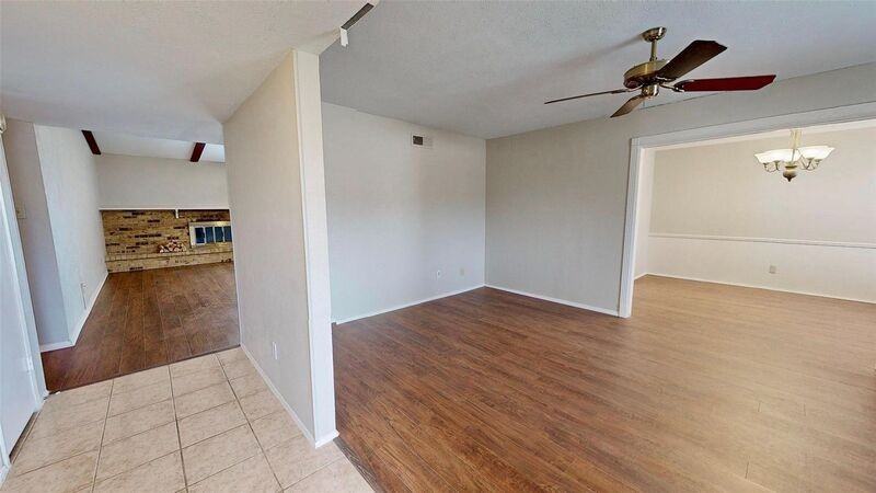 4416 Augusta St - Photo 7 of 25