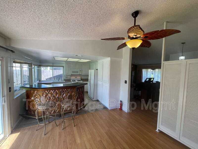 9400 Appalachian Dr - Photo 6 of 42