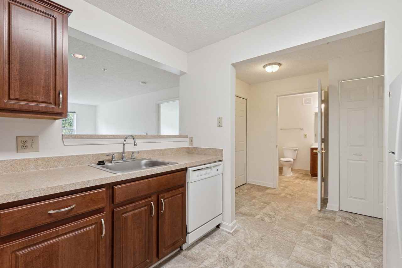 Park View at Laurel - Photo 6 of 15