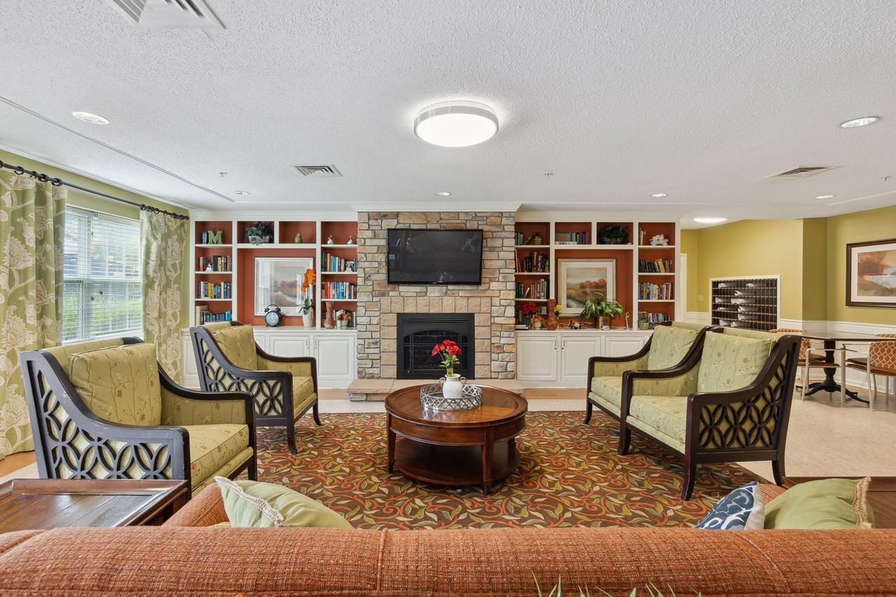 Park View at Laurel II – Senior Apartments 62+ - Photo 6 of 17