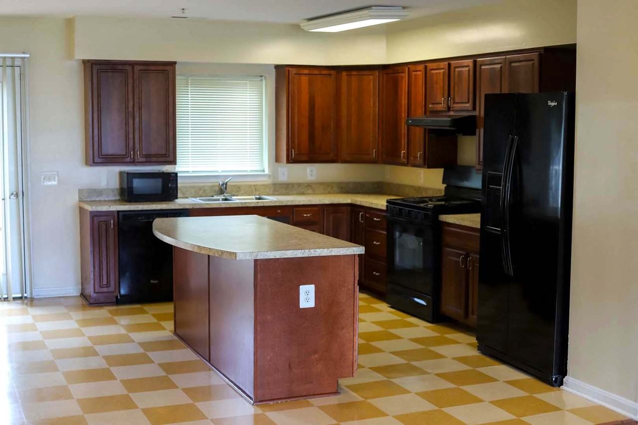 Residences at Highland Commons - Photo 5 of 11