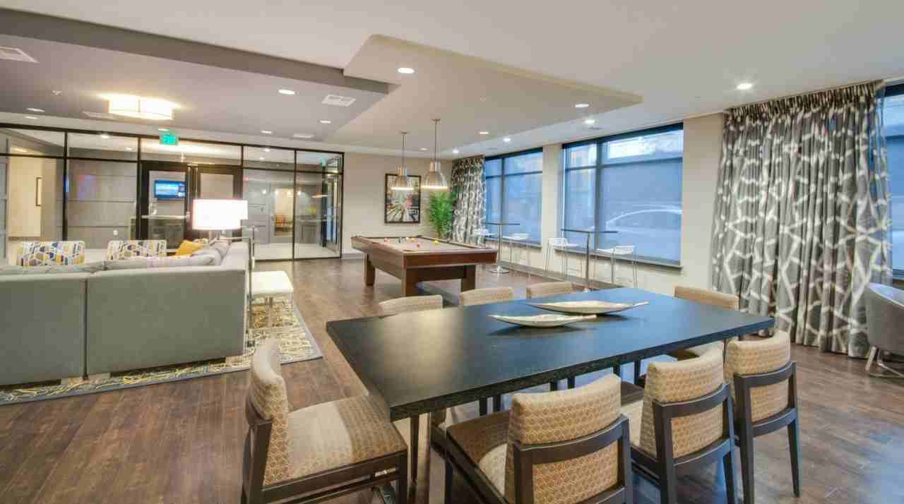 Mulberry at Park - Photo 6 of 18