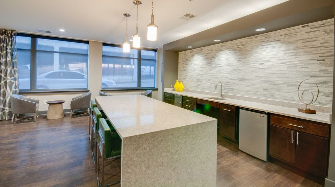 Mulberry at Park - Photo 7 of 18