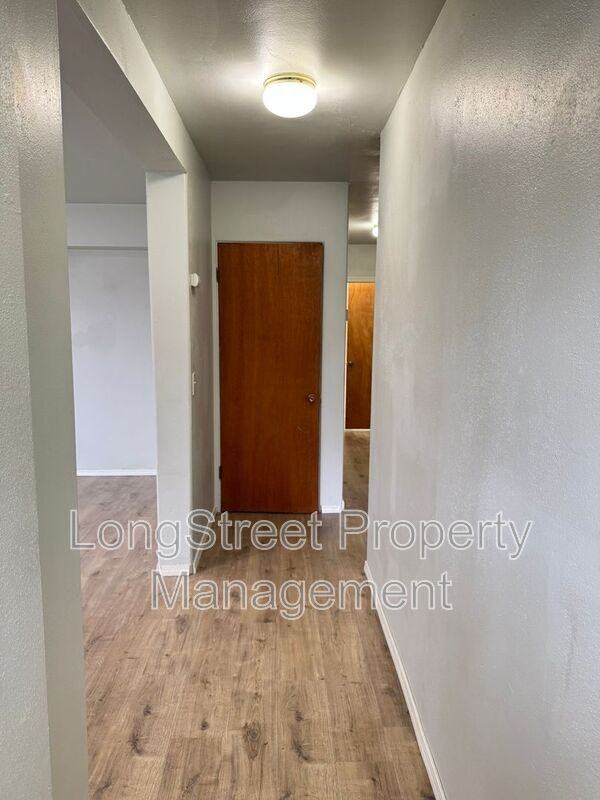 1012 Nw 34th St - Photo 2 of 23