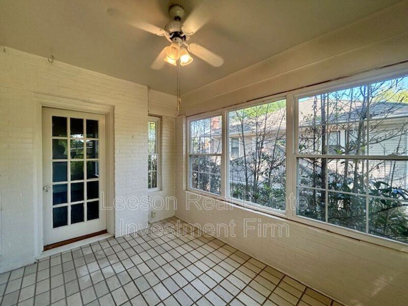 440 Forest Ave - Photo 5 of 17