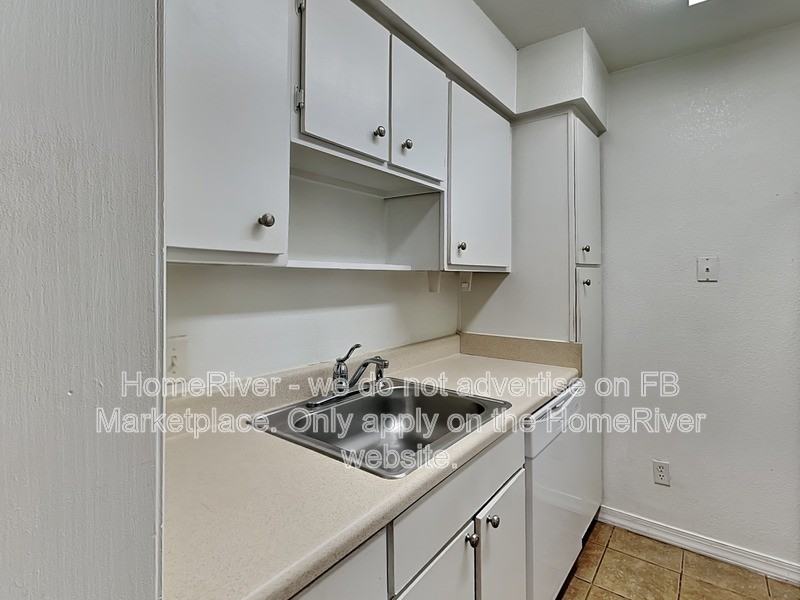 425 Wymore Rd #105 - Photo 6 of 16