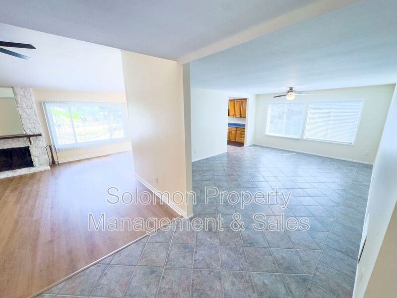 2701 Fire Mountain Dr - Photo 4 of 23