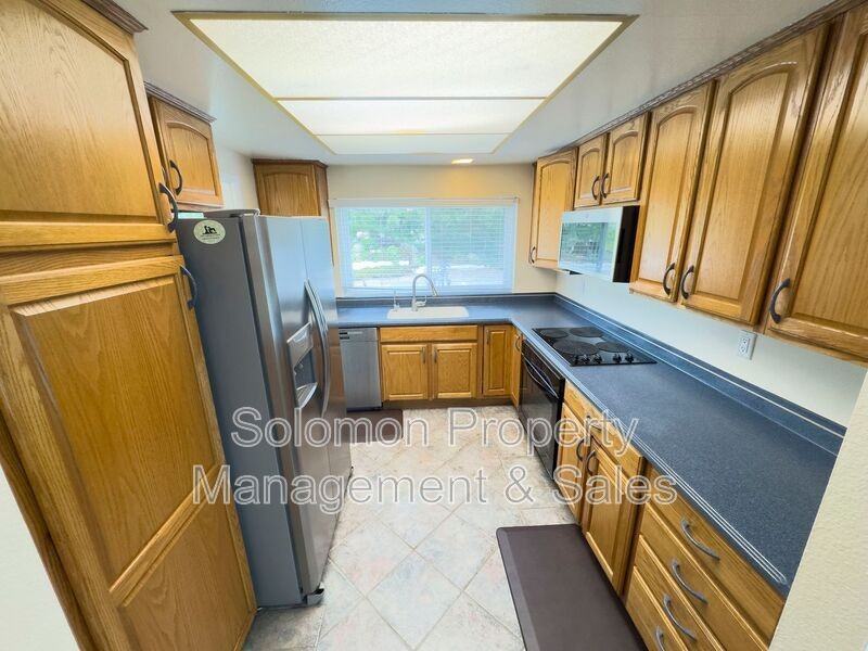 2701 Fire Mountain Dr - Photo 6 of 23