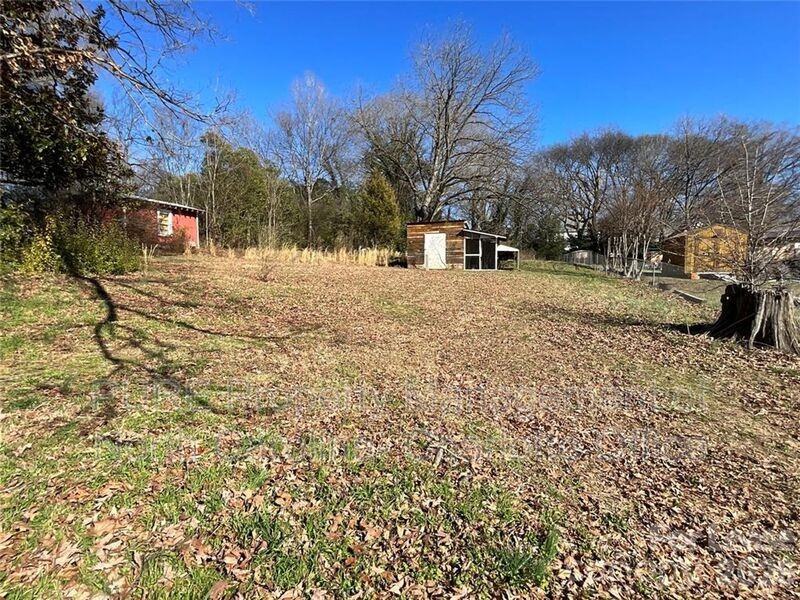 330 N Depot St - Photo 3 of 3