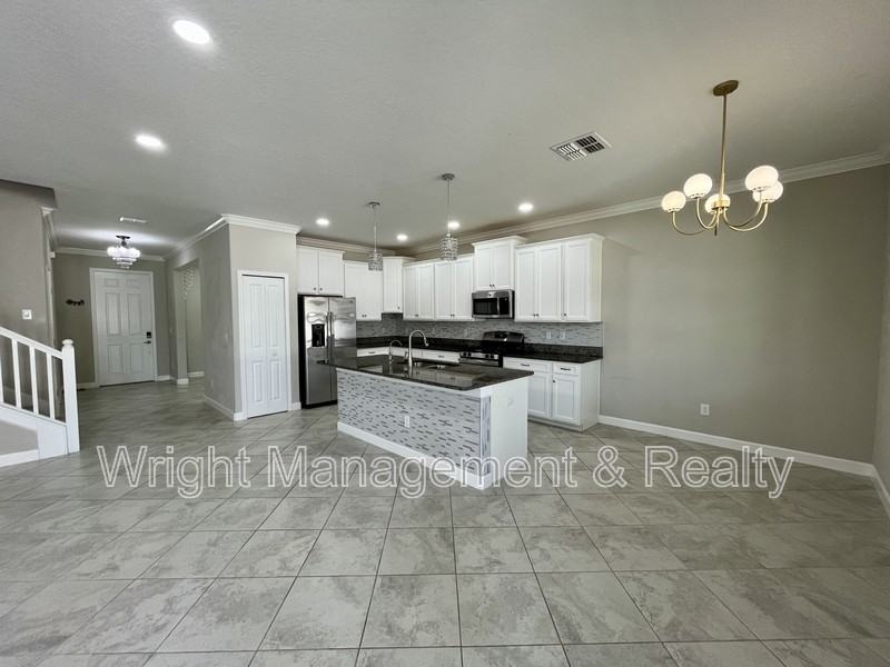 25149 Lambrusco Loop - Photo 7 of 35