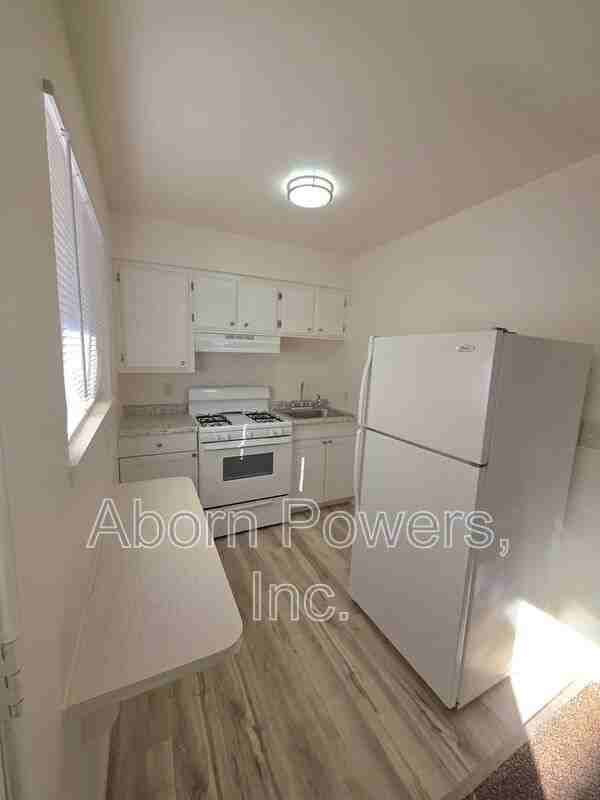 1255 Williams Way #10 - Photo 4 of 6