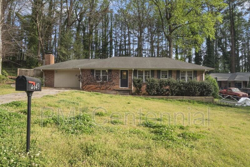 2649 Homeland Dr - Photo 4 of 32