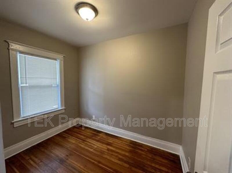 94 Scrantom St #3 - Photo 4 of 9