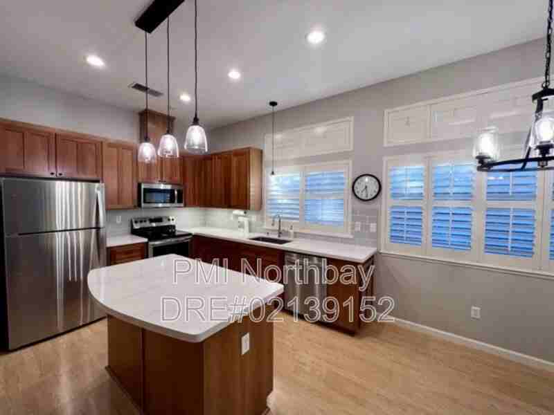 1465 Wedgewood Ct - Photo 5 of 17