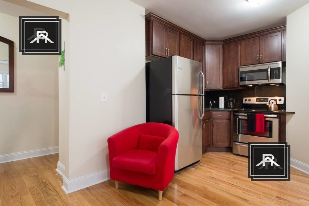 242 Kelton St #4 - Photo 2 of 13