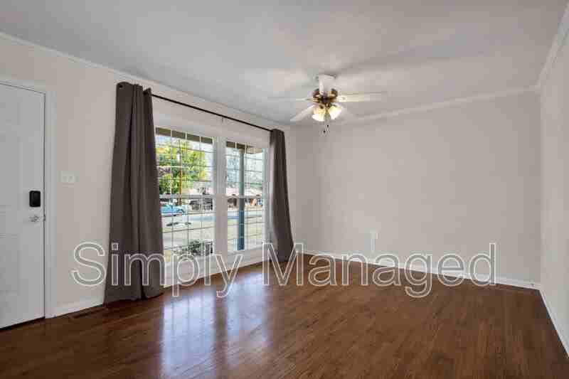 7262 Ryan St - Photo 5 of 31