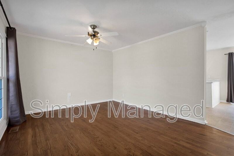 7262 Ryan St - Photo 6 of 31