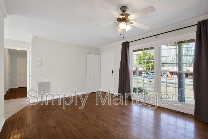 7262 Ryan St - Photo 7 of 31