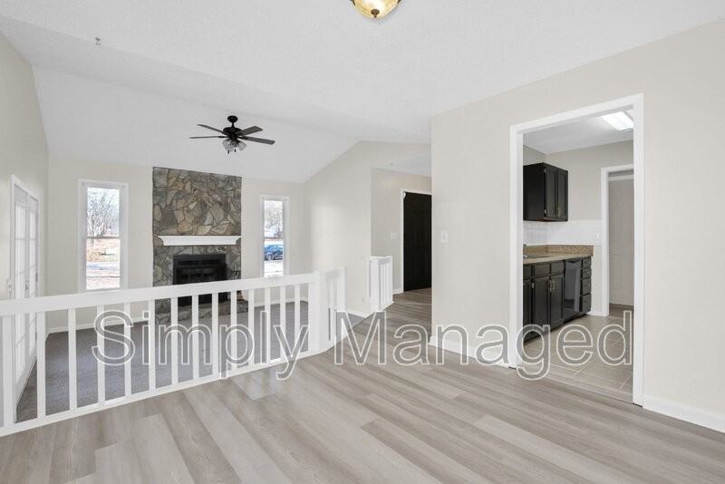 7345 Pebblebrook Dr - Photo 7 of 27