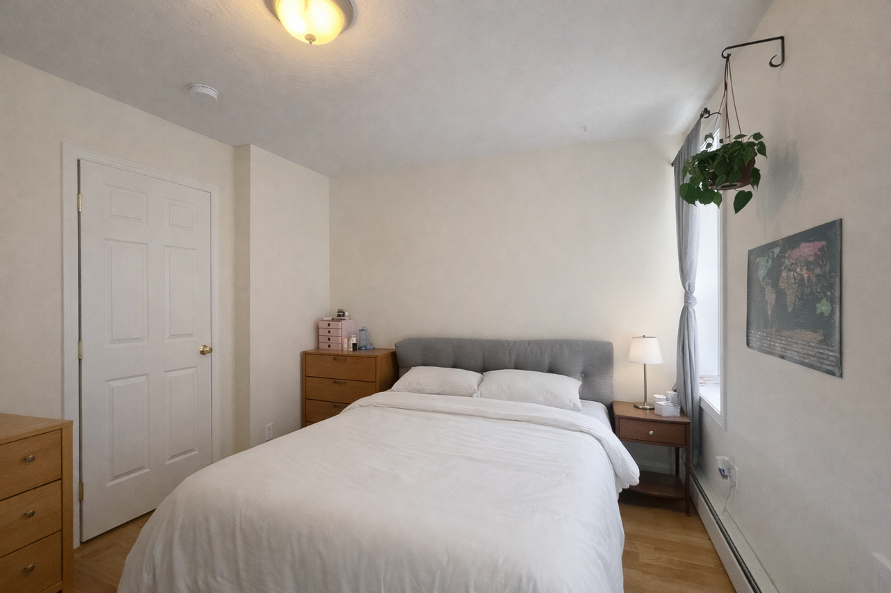 1056 Cambridge St #3R - Photo 3 of 6