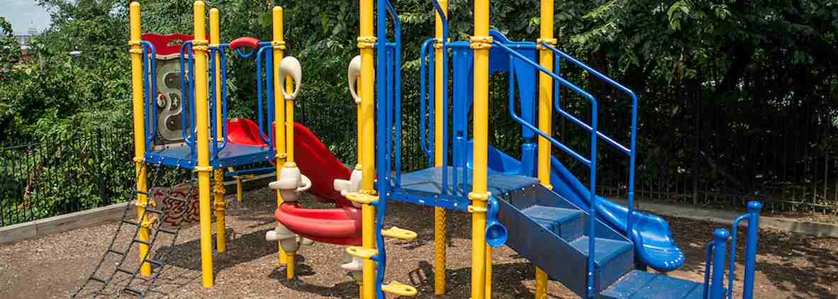 Howard Hill - Photo 4 of 5