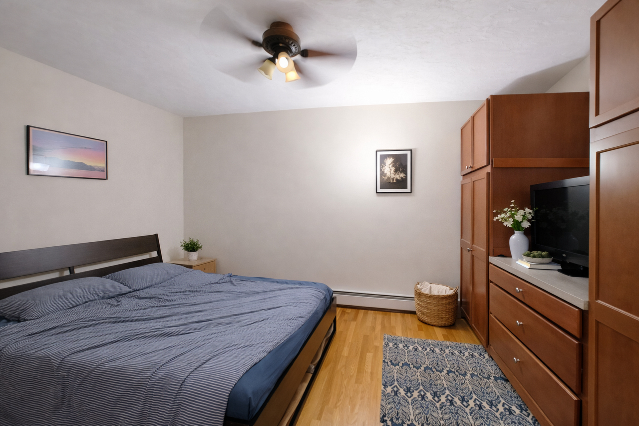 1054 Cambridge St #2R - Photo 5 of 6