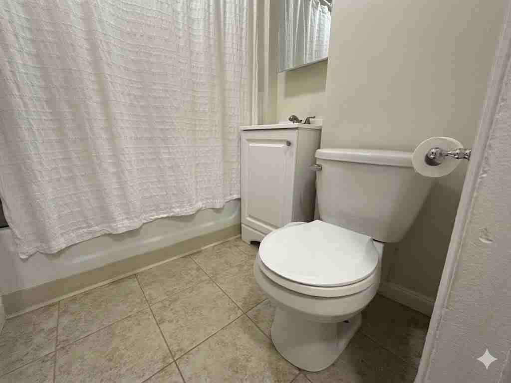 1056 Cambridge St #4R - Photo 6 of 7