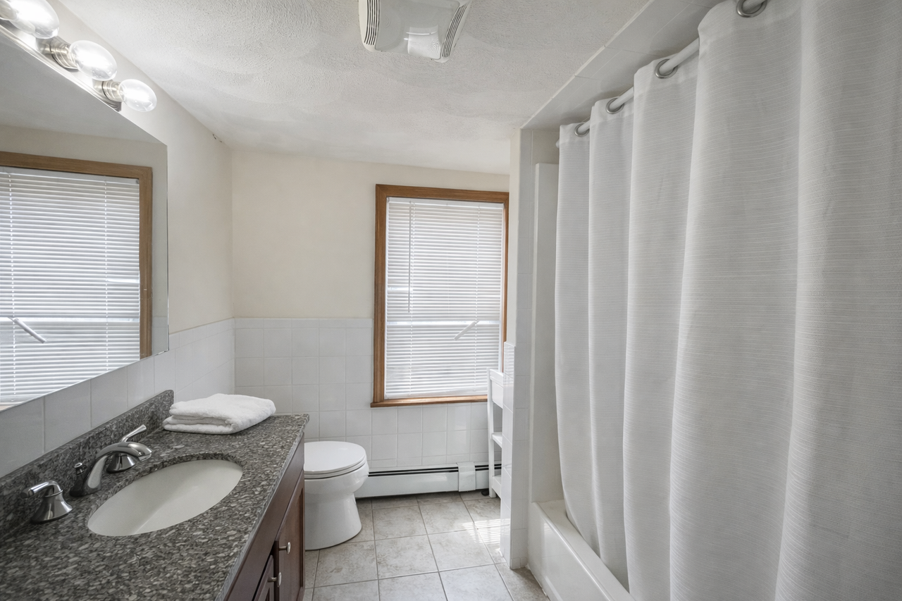 585 Somerville Ave #A1 - Photo 4 of 13