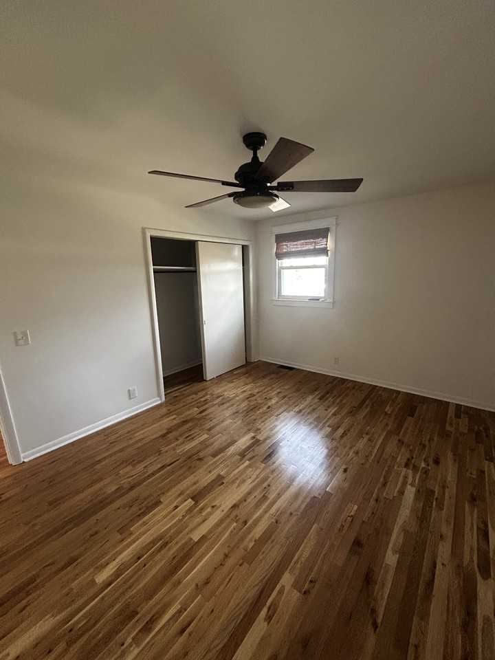 405 Kinhawk Dr #NA - Photo 5 of 11