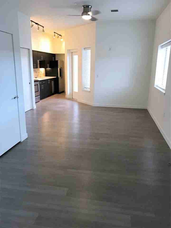 4100 Silver Ave Se - Photo 3 of 14