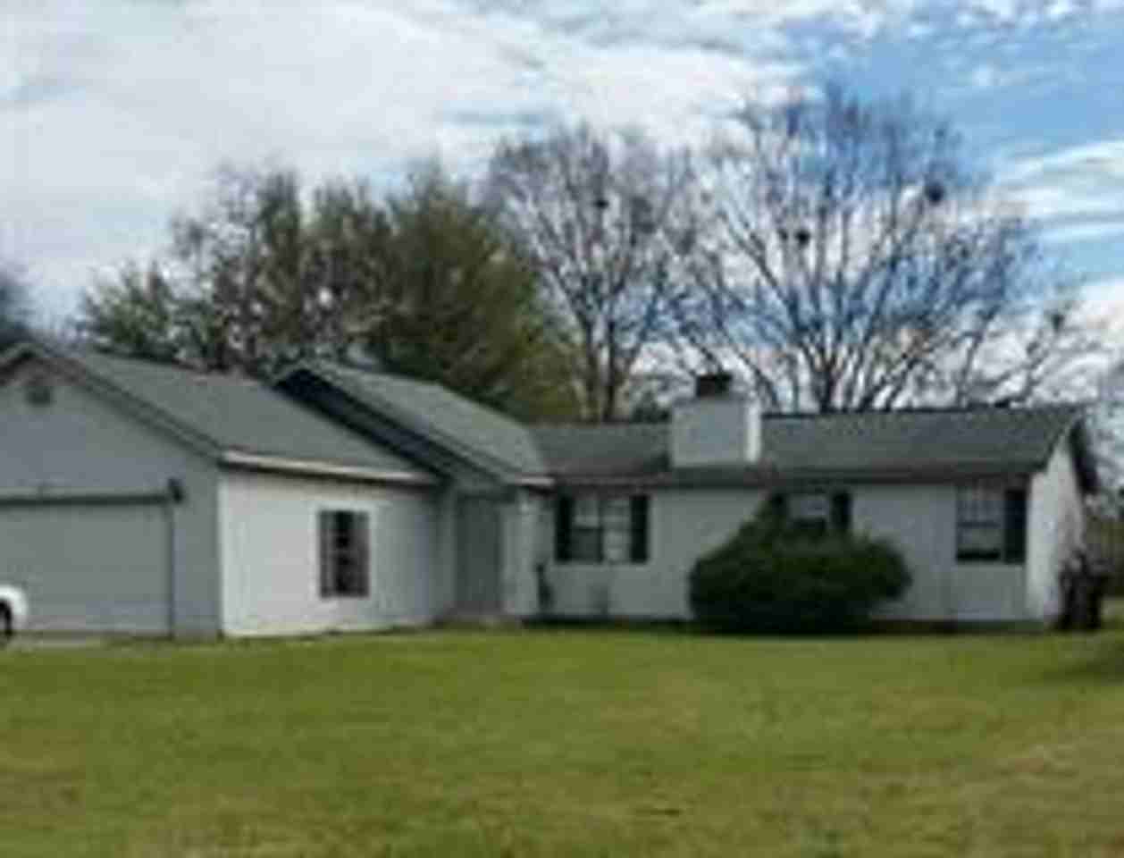 206 Meriwood Dr - Photo 2 of 13