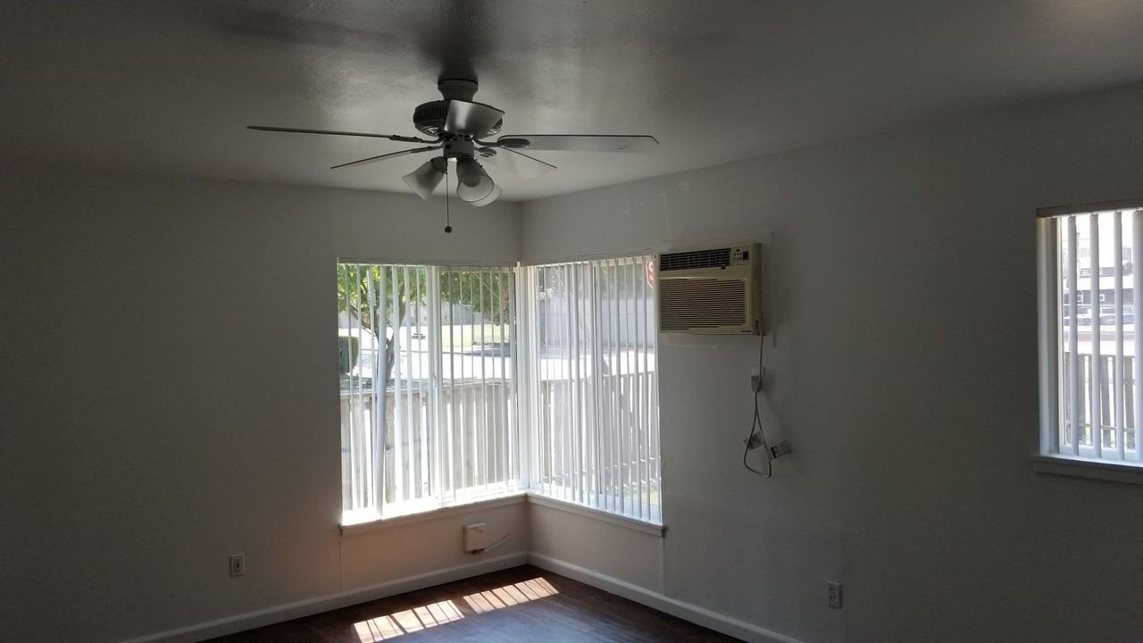 203 4th St - Photo 2 of 9