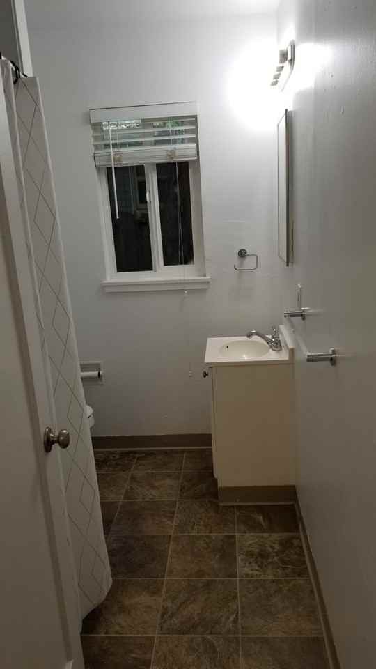 203 4th St - Photo 7 of 9