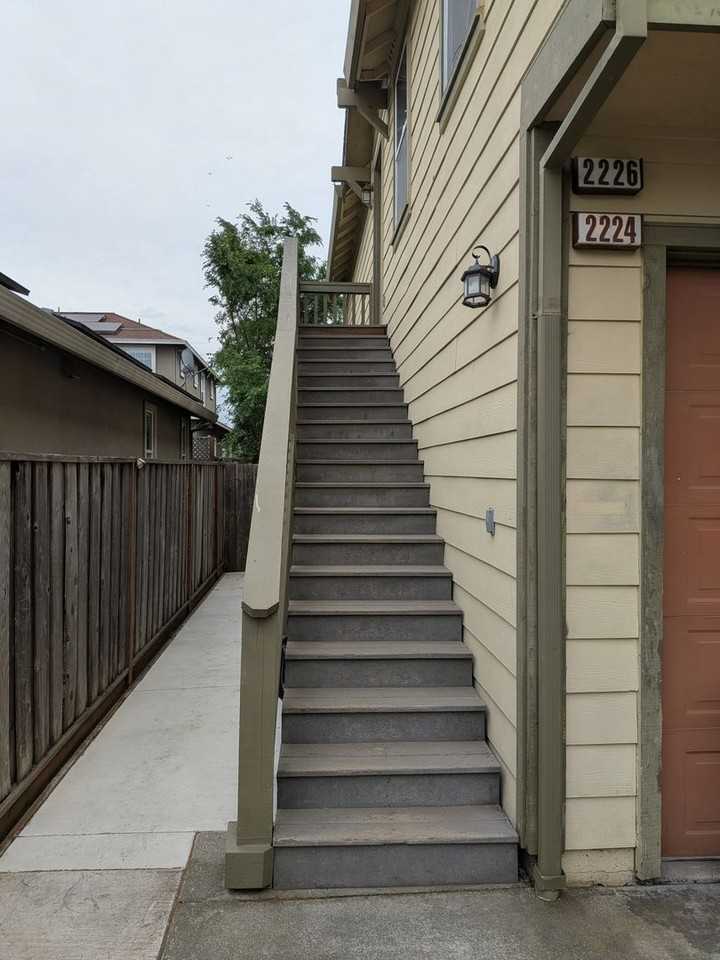 2224 Northview St - Photo 2 of 12