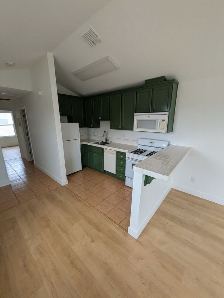 2224 Northview St - Photo 5 of 12