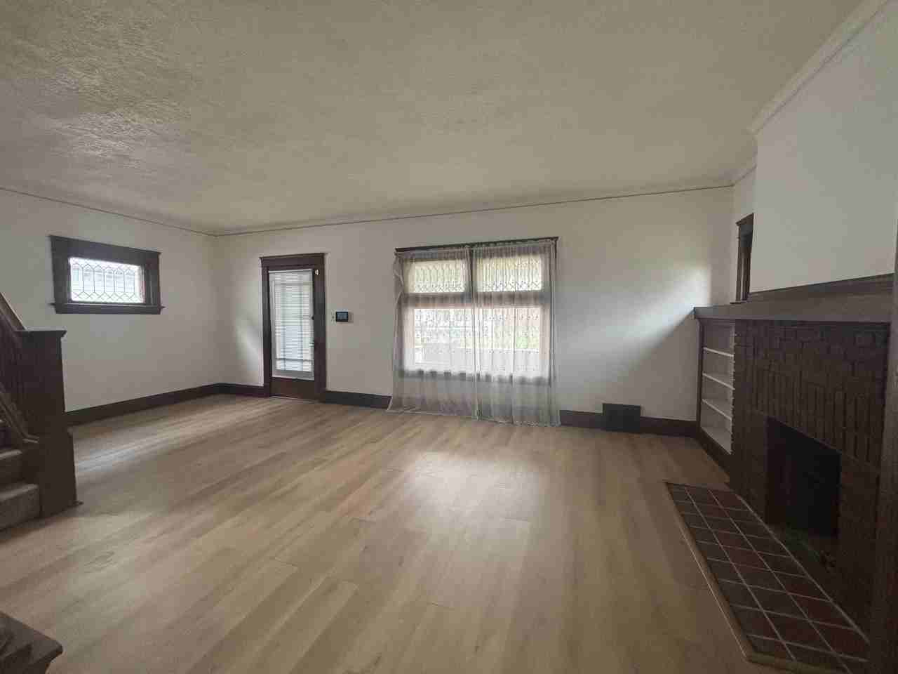 3450 E 125th St - Photo 4 of 11