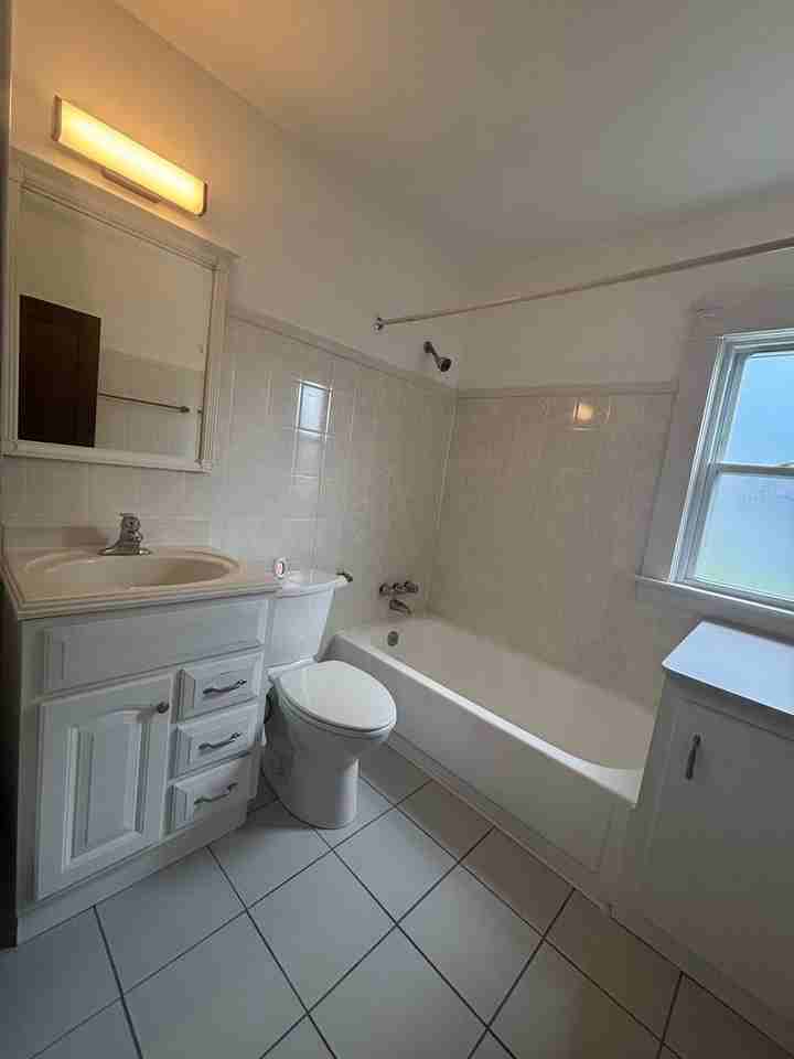 3450 E 125th St - Photo 6 of 11