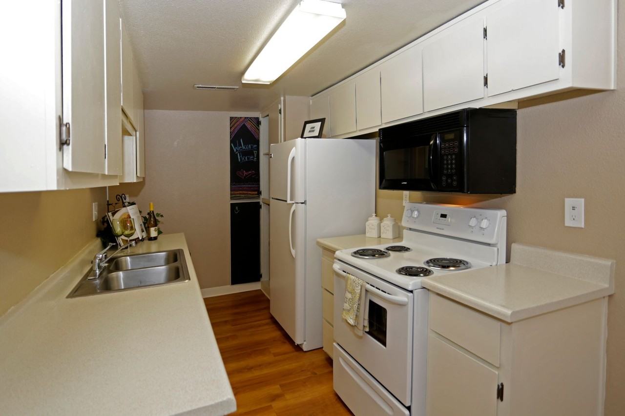 Acacia Apartments - Photo 2 of 25