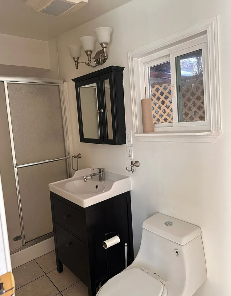 11635 Military Rd S - Photo 5 of 6