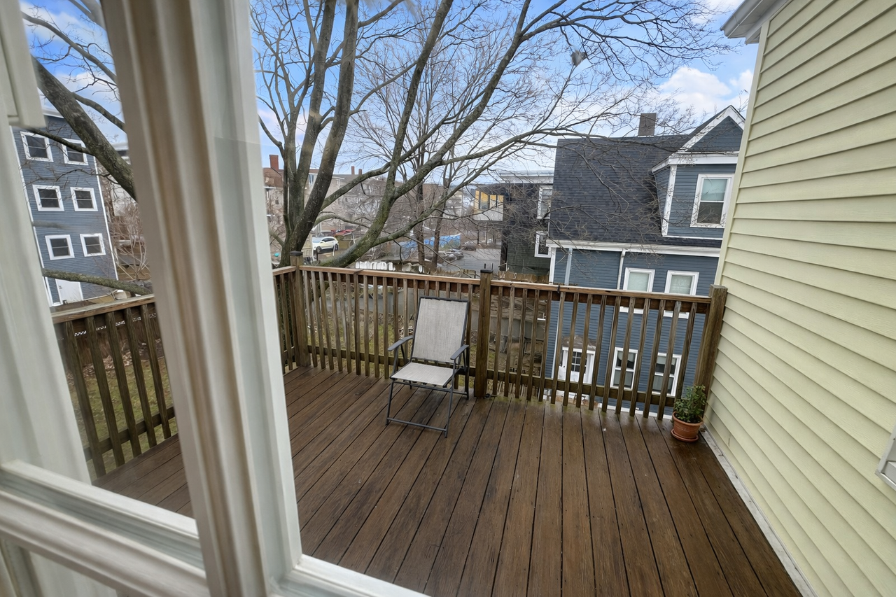 50 Derby St #3 - Photo 5 of 14